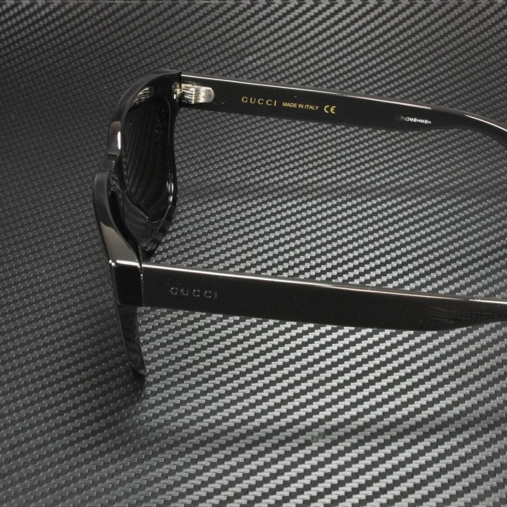 Gucci Men's Black Smoked Fashion Sunglasses - Picture 4 of 4